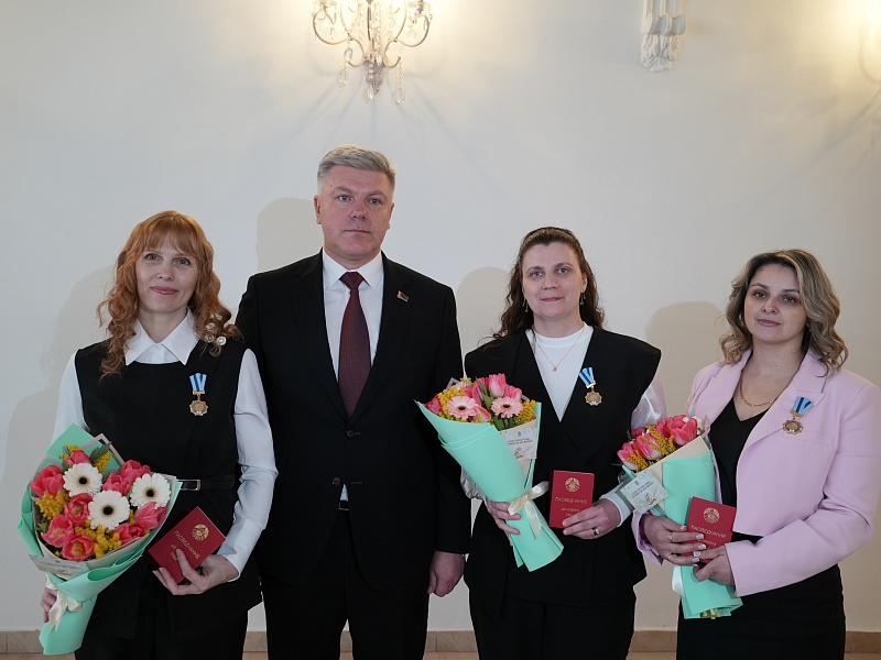 Высокая награда за материнский подвиг: Виктория Любенкова удостоена ордена Матери