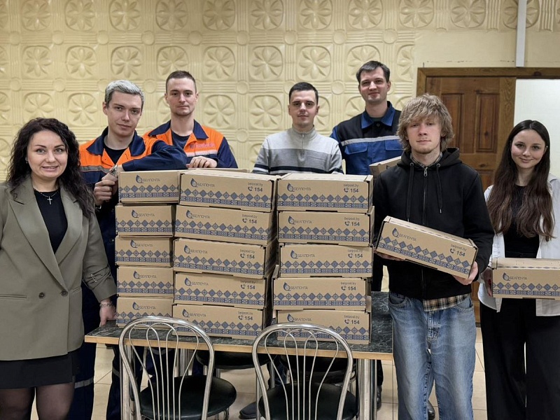 Посылка молодому солдату