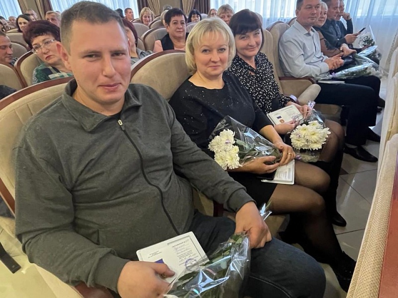 С ДНЕМ РОЖДЕНИЯ,  ЗАВОДЧАНЕ! 