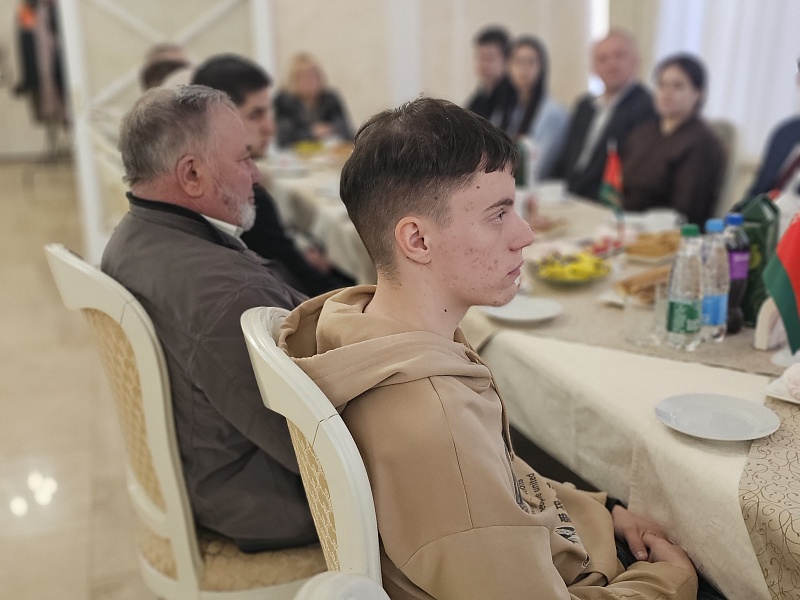 СВЯЗЬ ПОКОЛЕНИЙ: ЖИВАЯ ИСТОРИЯ В СТЕНАХ МОГИЛЕВЛИФТМАШ 