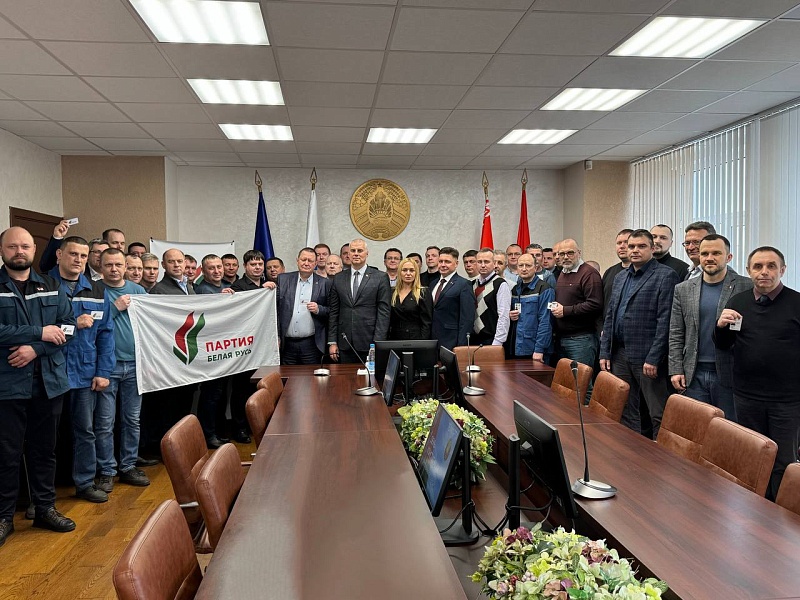 Лифтостроители стали частью Белорусской партии "Белая Русь"