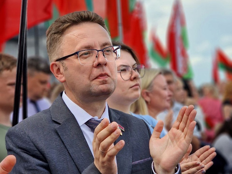 Церемония открытия областной Доске почета