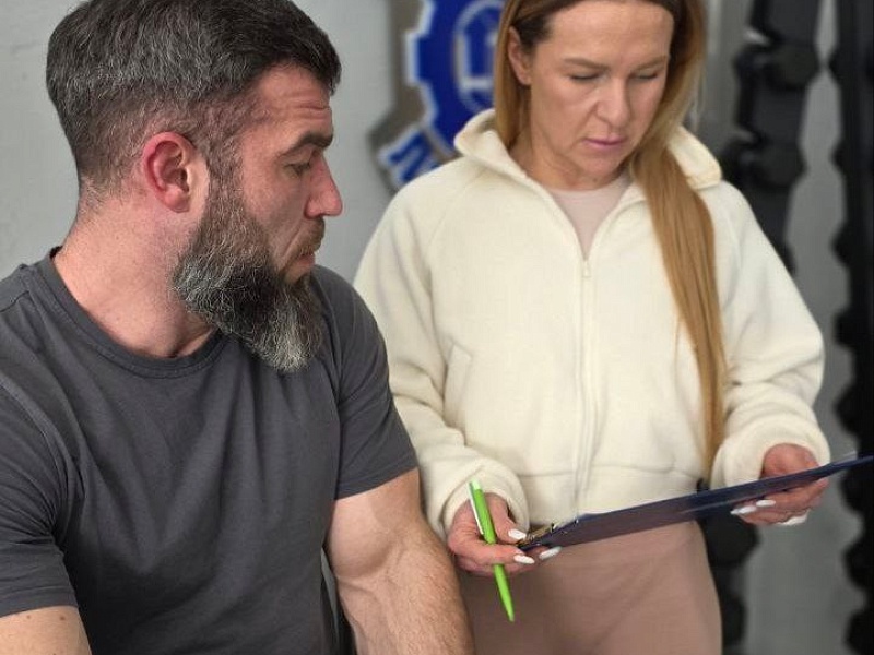 Железная сила воли: самый сильный лифтостроитель 