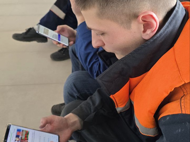 Знать свой Закон: на «Могилевлифтмаш» прошла встреча с молодежью в преддверии Дня Конституции