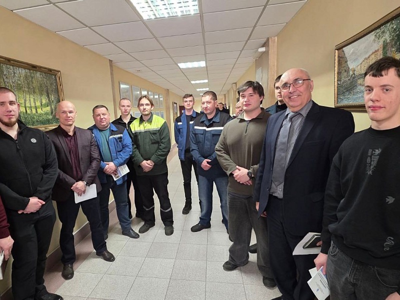 Старт в большую профессию: на «Могилевлифтмаш» подводят итоги стажировки