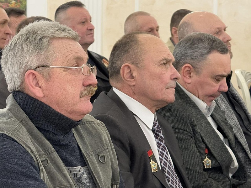 С БЛАГОДАРНОСТЬЮ ЗА ОТВАГУ