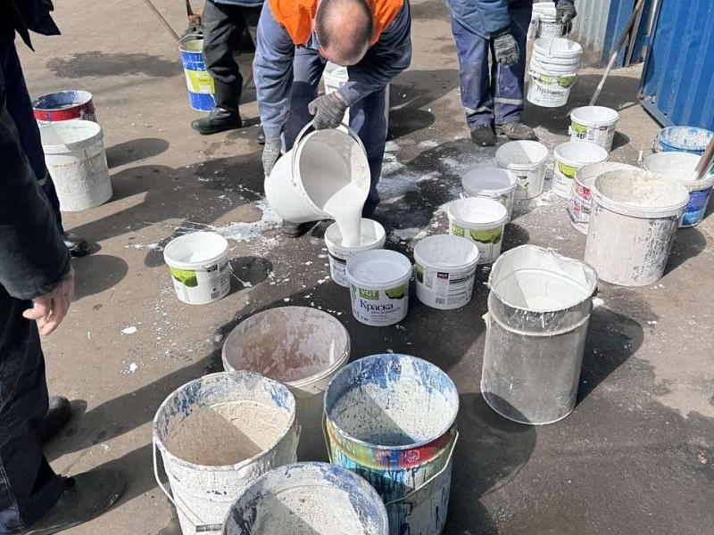 Хозяйский подход: коллектив ОАО «Могилевлифтмаш» благоустраивает заводскую территорию