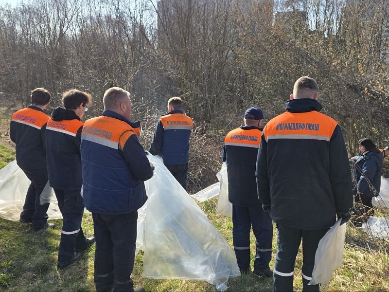 Могилевские лифтостроители активно включились в апрельский субботник - 2026!