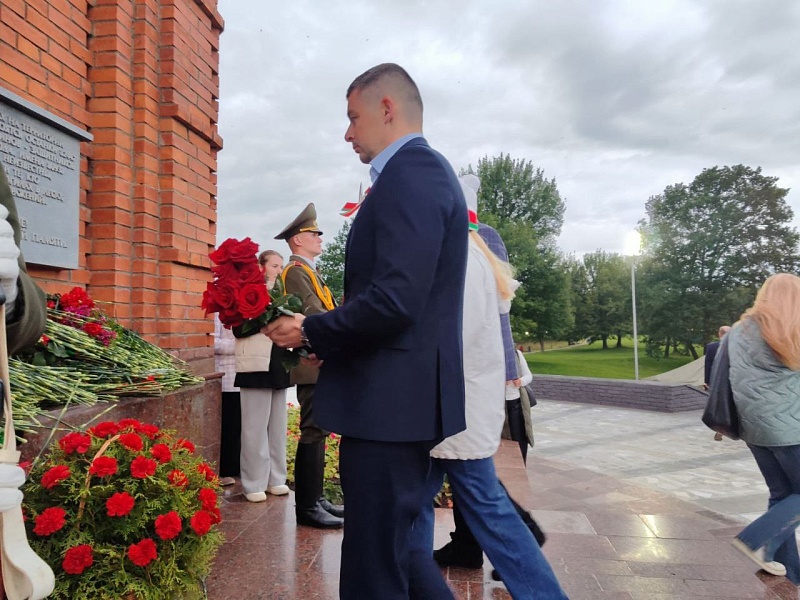 Коллектив "Могилевлифтмаш" принял участие в митинге-реквиеме «Звон скорби» на Буйничском поле