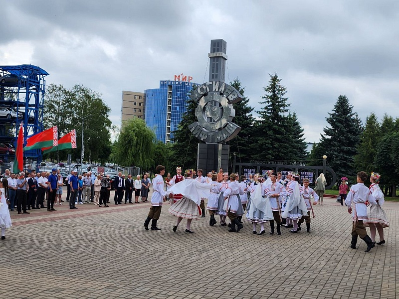Открытие мемориальной доски в честь первого директора предприятия