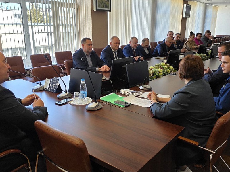 Старт в большую профессию: на «Могилевлифтмаш» подводят итоги стажировки