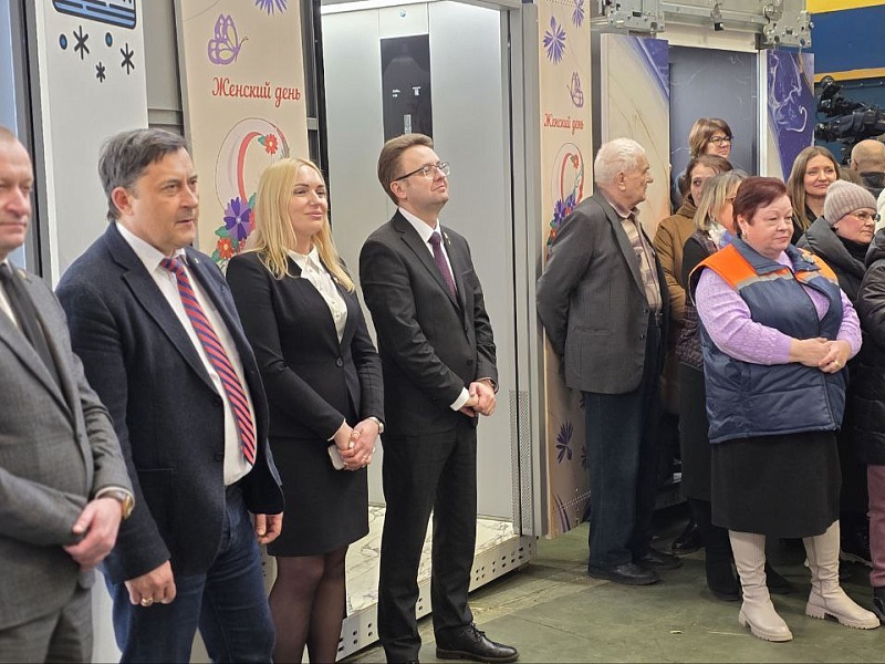 «Женщины — наше вдохновение!»: праздничный концерт в ОАО «Могилевлифтмаш»