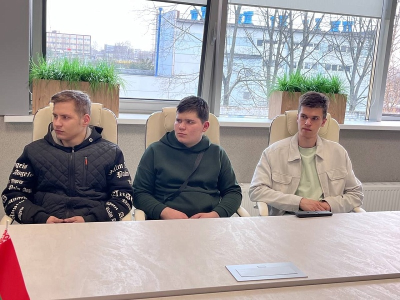 НАШЕ БУДУЩЕЕ – В ЕДИНСТВЕ: Диалог с молодежью «Могилевлифтмаш»