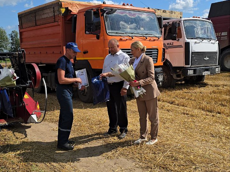 Наши герои пожинают плоды своего труда!