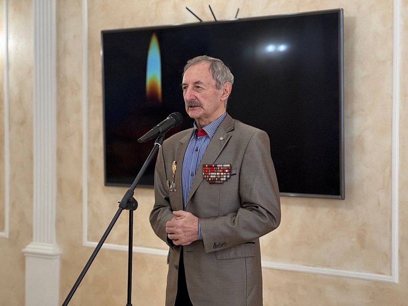 С БЛАГОДАРНОСТЬЮ ЗА ОТВАГУ