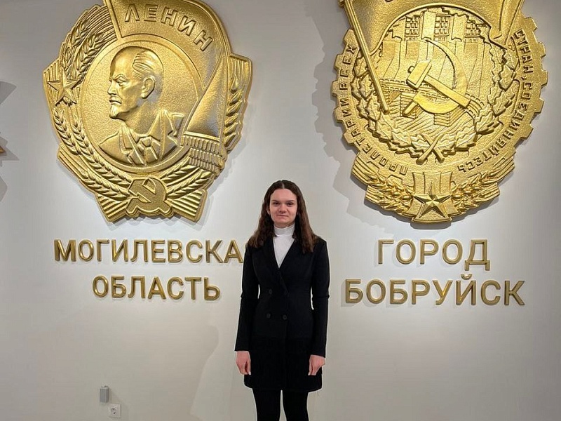 Диалог о будущем: в Музее Славы Могилевщины прошла встреча Анатолия Исаченко с молодыми специалистами