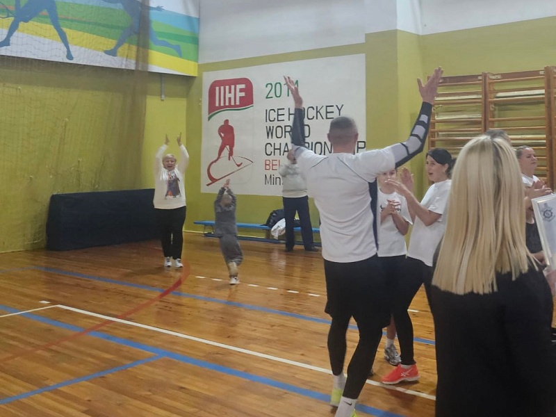 спортивный праздник «Мама, папа, я — спортивная семья»