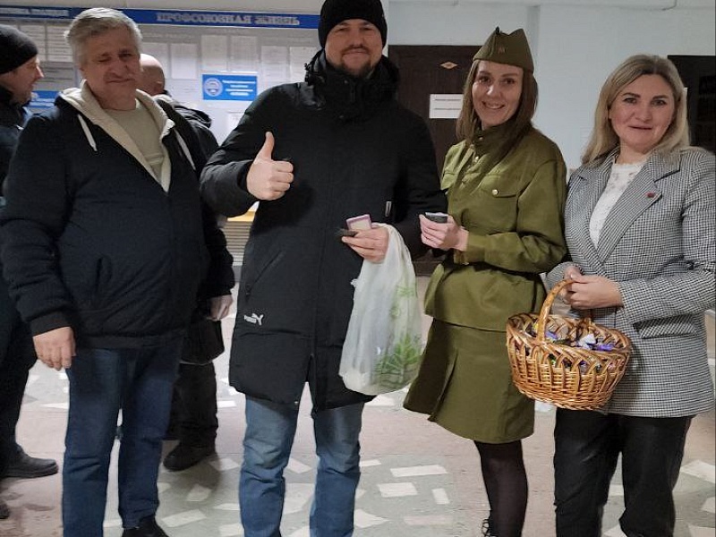 Праздничная атмосфера заводчан