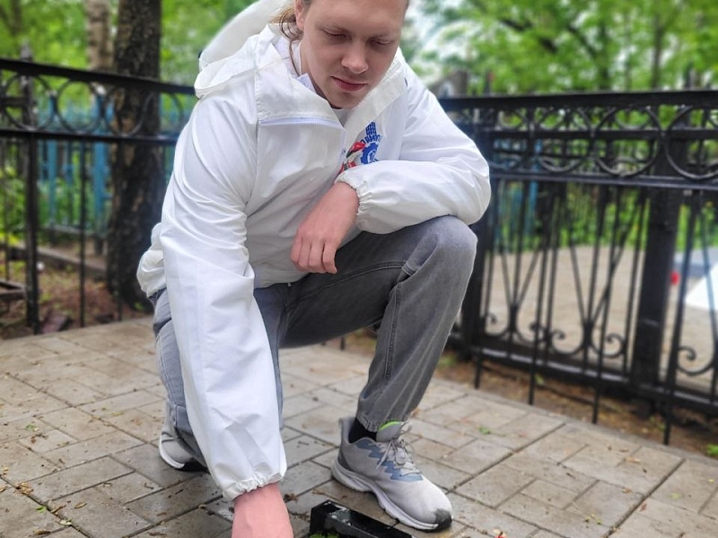 «Память в граните и в сердцах»: молодежный актив «Могилевлифтмаш» почтил память освободителей