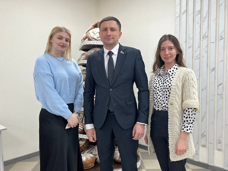 Встреча с молодежью: от соцгарантий до самореализации