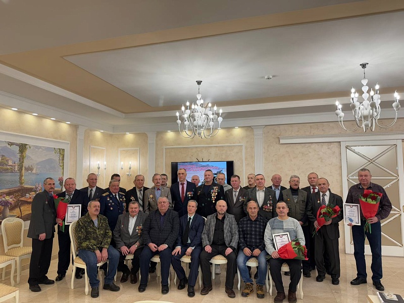 С БЛАГОДАРНОСТЬЮ ЗА ОТВАГУ