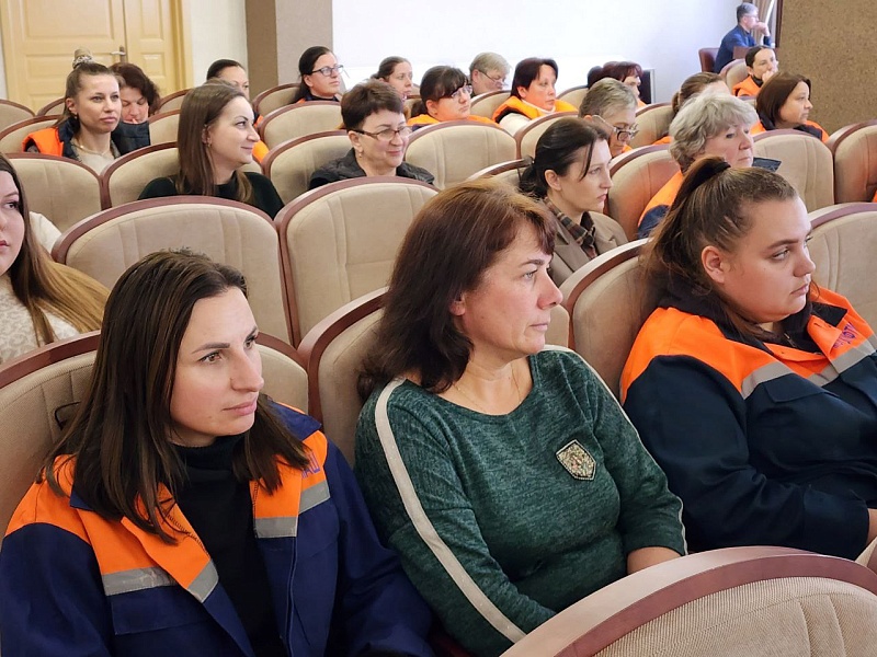 Забота о женском здоровье: на "Могилевлифтмаш" прошла встреча с инструктором-валеологом