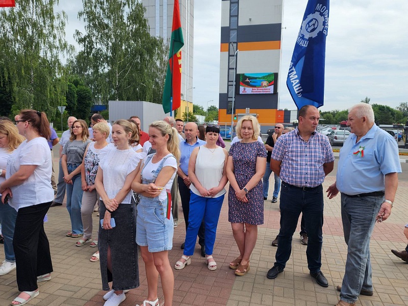 Открытие мемориальной доски в честь первого директора предприятия