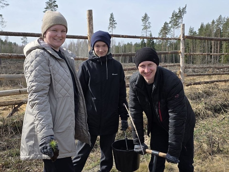 К республиканской акции «Лес! Дабро! Парадак!» присоединился трудовой коллектив ОАО "Могилевлифтмаш"