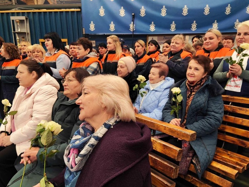 «Женщины — наше вдохновение!»: праздничный концерт в ОАО «Могилевлифтмаш»