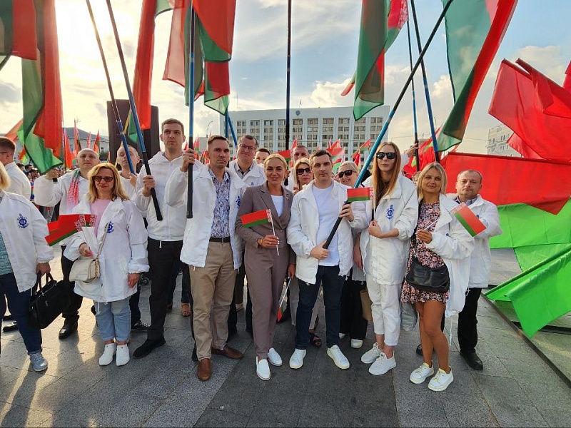 Лифтостроители на Площади Единства!