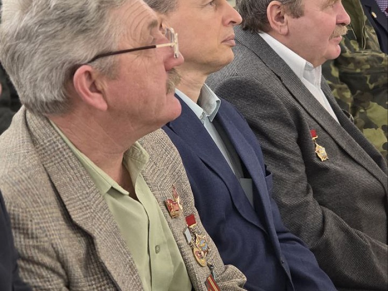 У ОТЧИЗНЫ ГЕРОЕВ НЕ СЧЕСТЬ