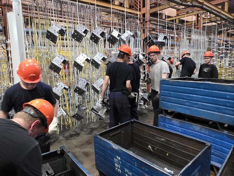 Студенческие отряды на "Могилевлифтмаш": новый этап и ценный опыт