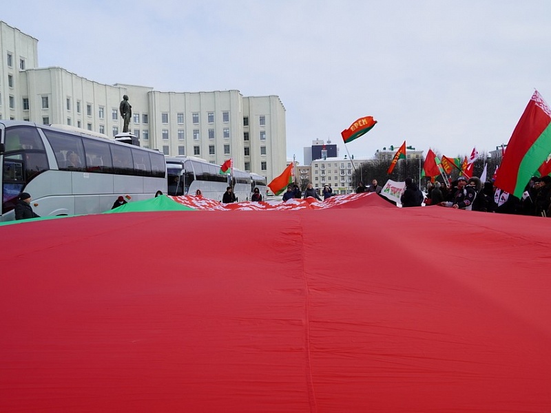 10 февраля делегаты VI Всебелорусского народного собрания от Могилевской области отправились в Минск. Среди них - директор ОАО «Могилевлифтмаш» Чертков Сергей Валерьевич. 